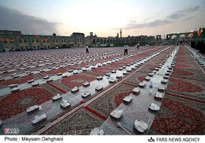 Breaking the Ramadan fast in Mashhad 03