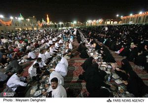 Breaking the Ramadan fast in Mashad 05